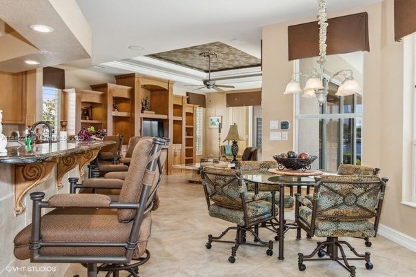 Dining room, Interior, Recessed Lighting