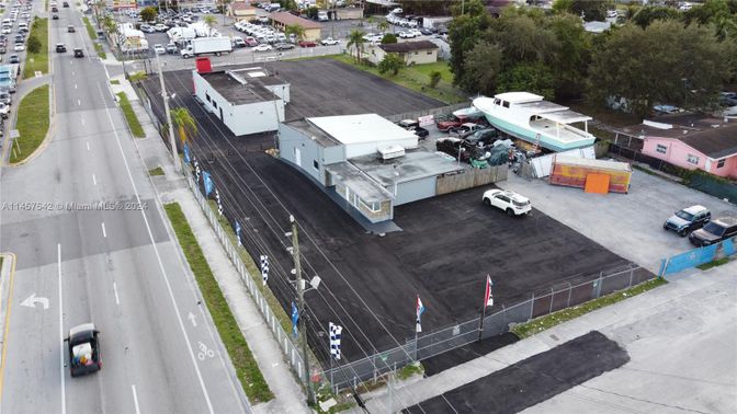 Exterior, Drone
