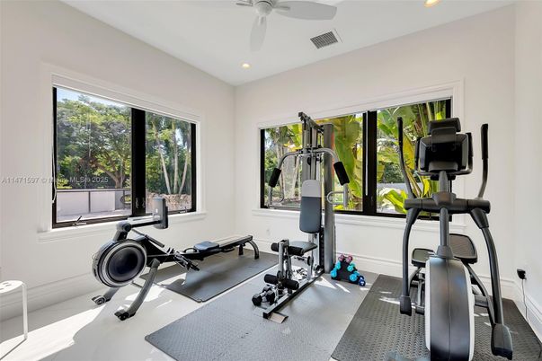 Fitness Equipment, Interior, Recessed Lighting