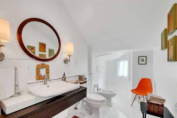 Bathroom, Interior