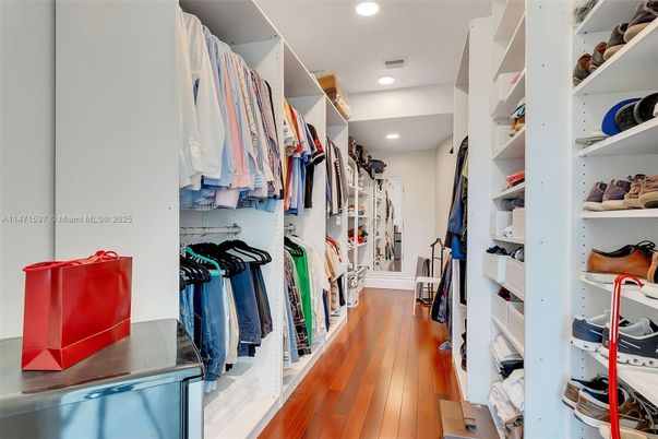 Interior, Recessed Lighting, Walk-in Closets, Wood Texture Flooring