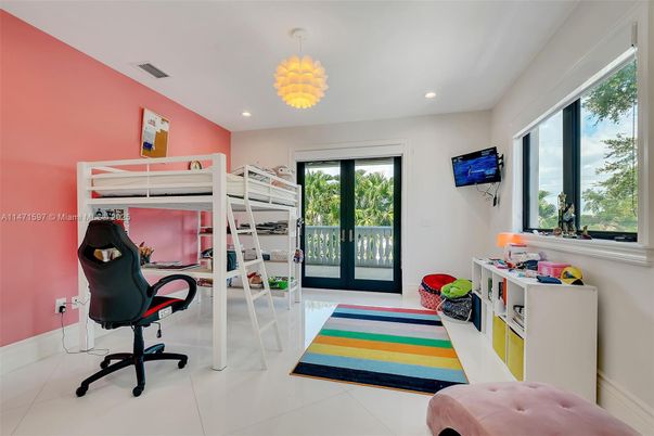 Chandelier, Home Office, Interior, Recessed Lighting
