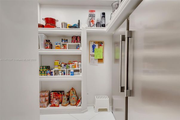 Interior, Stainless Steel Appliances