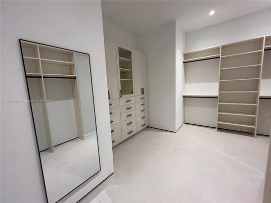 Interior, Recessed Lighting, Walk-in Closets