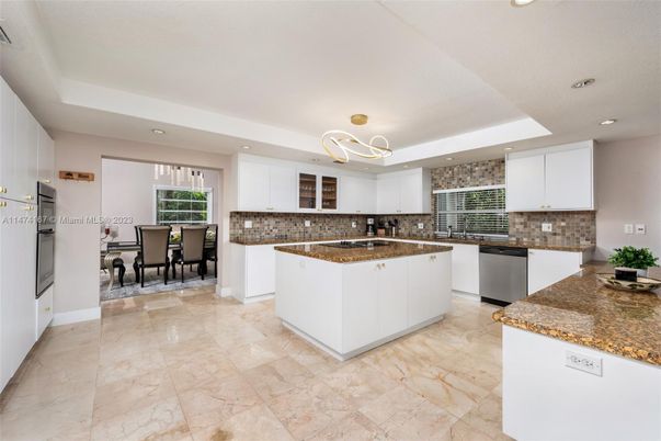 Dining room, Interior, Kitchen, Pendant Lights, Recessed Lighting