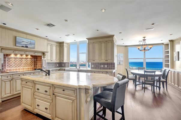 Dining room, Interior, Kitchen, Recessed Lighting, Water, Wood Texture Flooring