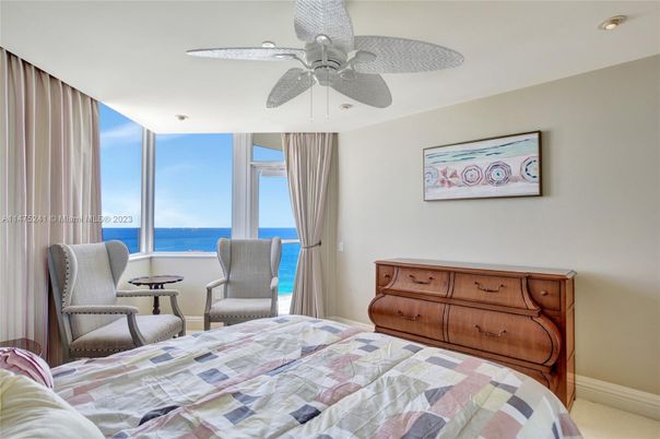 Bedroom, Interior, Recessed Lighting, Water