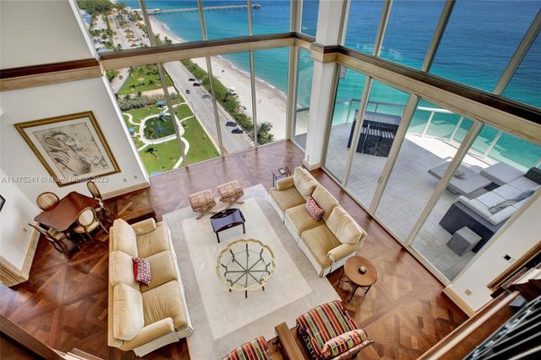 Interior, Living room, Water, Wood Texture Flooring