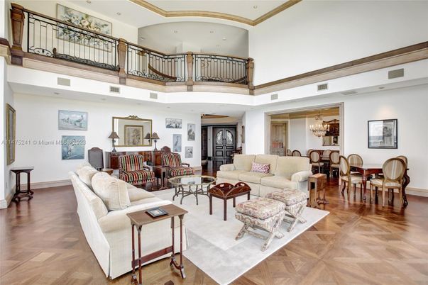 Chandelier, Dining room, Interior, Living room, Recessed Lighting, Wood Texture Flooring