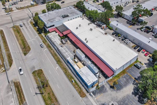 Exterior, Drone