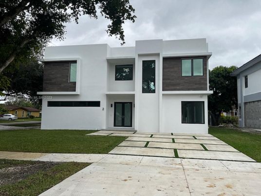 Attached, Exterior, Facade, Modern
