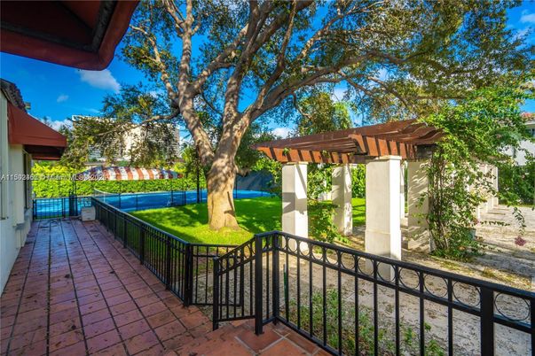 Backyard, Exterior, Playground