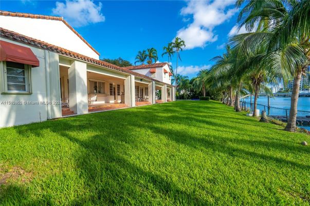 Backyard, Exterior, Water