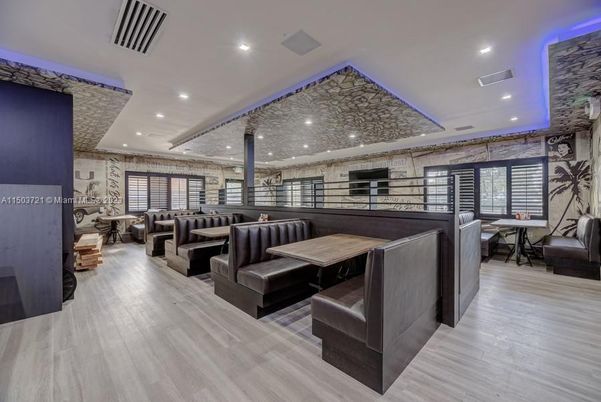 Dining room, Interior, Living room, Recessed Lighting, Wood Texture Flooring