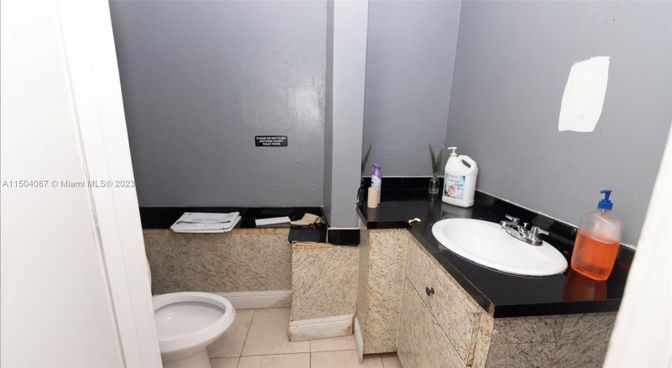 Bathroom, Interior