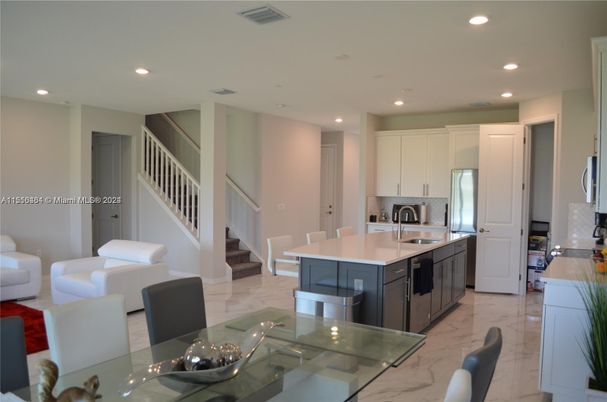 Dining room, Interior, Kitchen, Marble, Recessed Lighting
