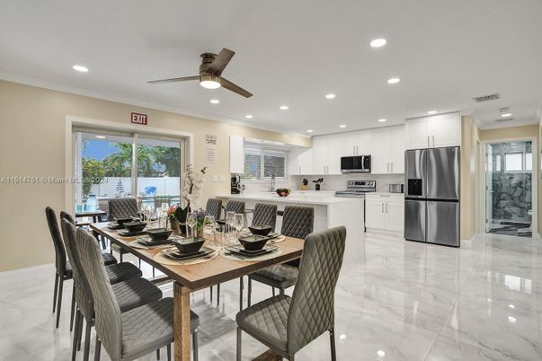 Dining room, Interior, Kitchen, Marble, Recessed Lighting, Stainless Steel Appliances