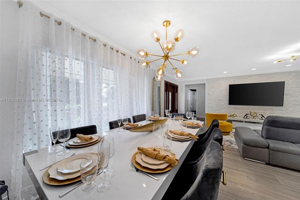 Dining room, Interior, Pendant Lights, Recessed Lighting, Wood Texture Flooring