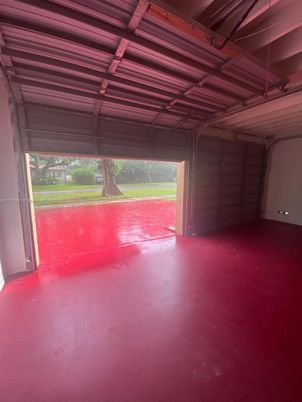 Garage, Interior