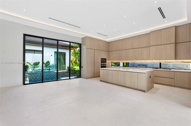 Interior, Kitchen, Recessed Lighting