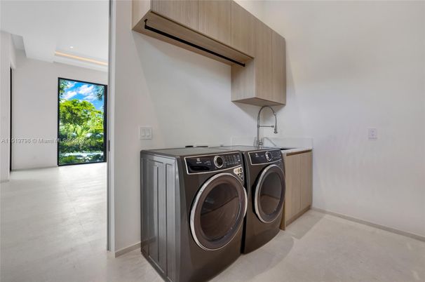 Interior, Recessed Lighting, Washer