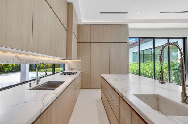 Interior, Kitchen, Recessed Lighting