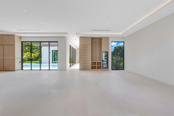 Empty room, Interior, Recessed Lighting