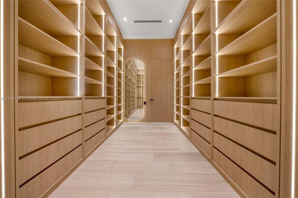Interior, Recessed Lighting, Walk-in Closets