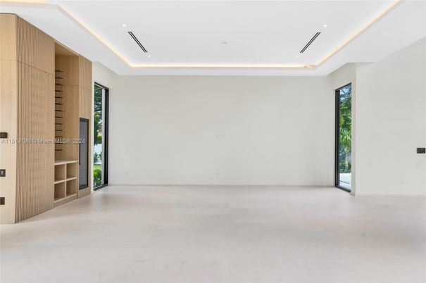 Empty room, Interior, Recessed Lighting