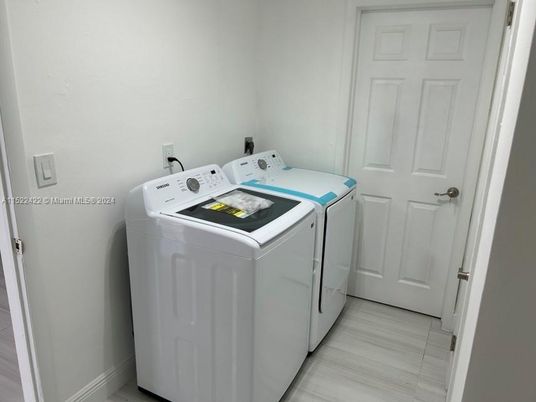 Interior, Washer