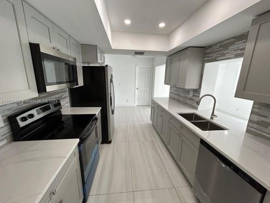 Interior, Kitchen, Recessed Lighting