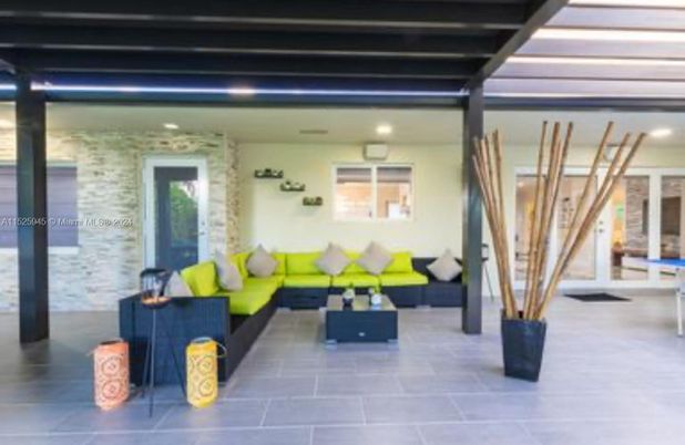 Interior, Living room, Recessed Lighting, Stone Walls