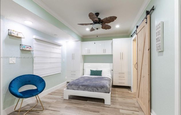 Bedroom, Interior, Recessed Lighting, Wood Texture Flooring
