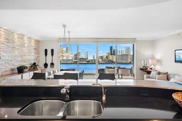 Dining room, Interior, Kitchen, Pendant Lights, Water
