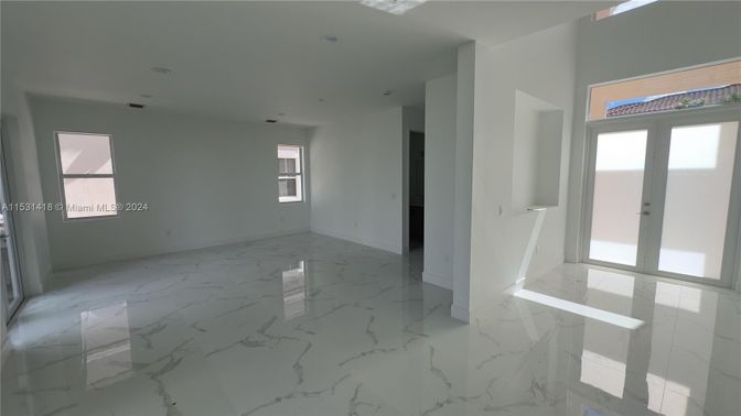 Empty room, Interior, Marble, Recessed Lighting