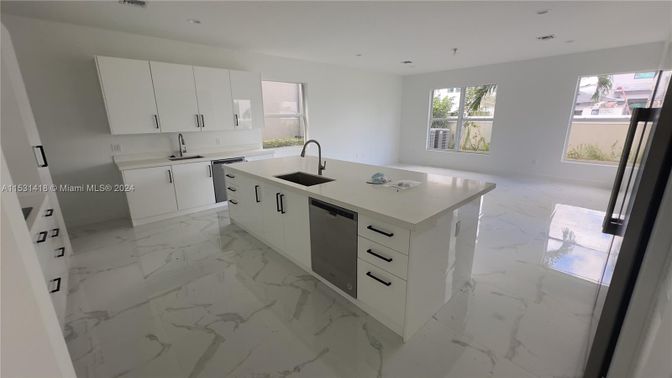 Interior, Kitchen, Marble, Recessed Lighting