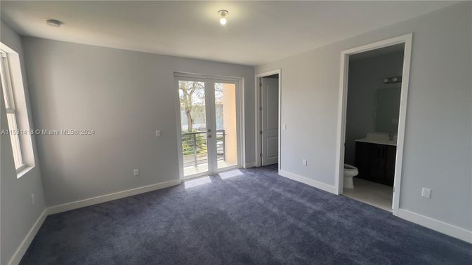 Bathroom, Empty room, Interior