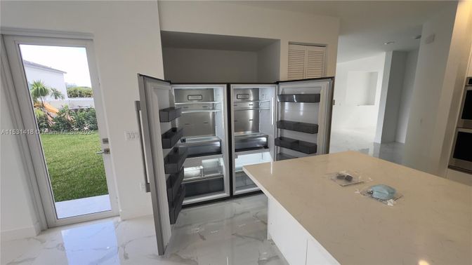 Interior, Kitchen, Marble, Stainless Steel Appliances