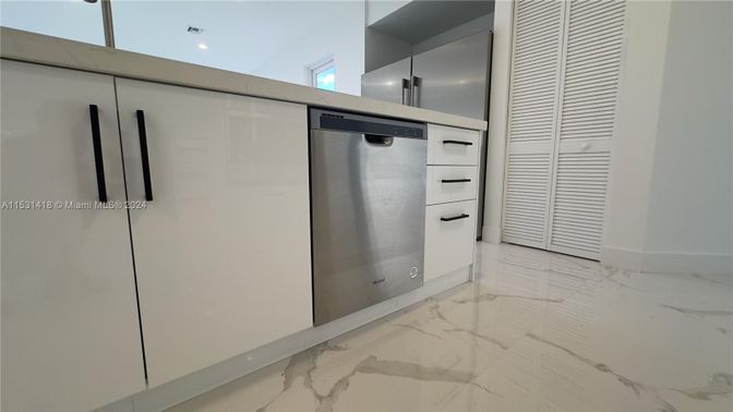Interior, Kitchen, Marble, Recessed Lighting, Stainless Steel Appliances