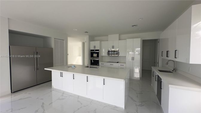 Interior, Kitchen, Marble, Recessed Lighting, Stainless Steel Appliances
