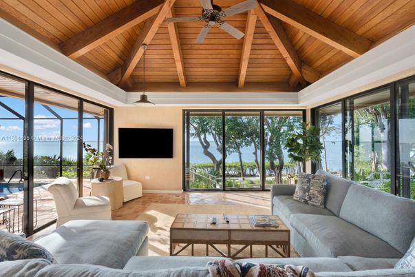 Interior, Living room, Sun Room, Wooden Beams, Wooden Ceilings