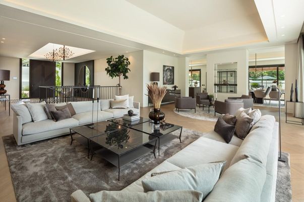 Chandelier, Interior, Living room, Recessed Lighting, Wood Texture Flooring