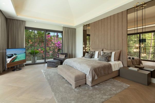 Bedroom, Interior, Pendant Lights, Recessed Lighting, Wood Texture Flooring
