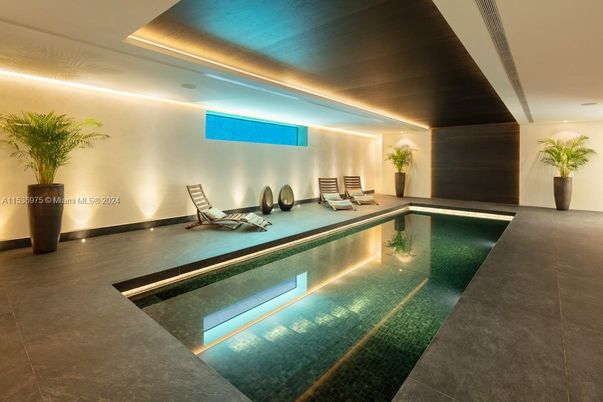 Interior, Pool, Recessed Lighting