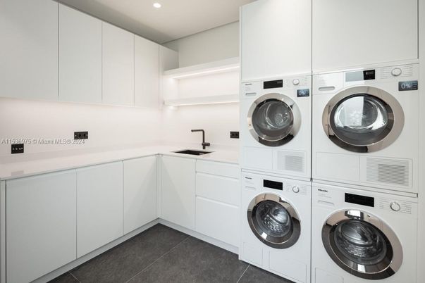 Interior, Recessed Lighting, Washer