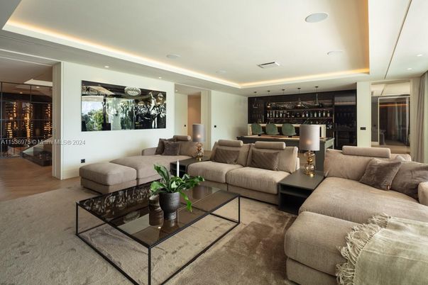 Interior, Living room, Recessed Lighting, Wine Storage, Wood Texture Flooring