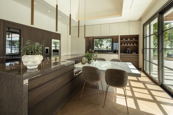 Dining room, Interior, Kitchen, Pendant Lights, Recessed Lighting, Wood Texture Flooring