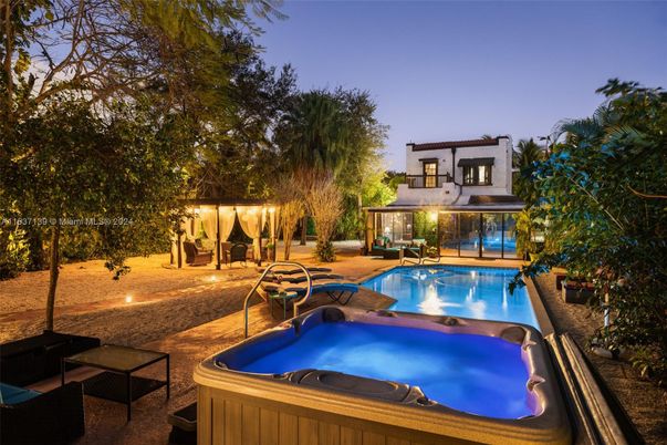 Backyard, Exterior, Hot Tub, Pool