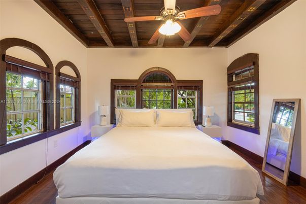 Bedroom, Interior, Wooden Beams, Wooden Ceilings, Wood Texture Flooring