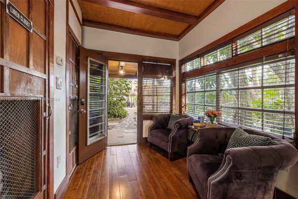 Interior, Living room, Wooden Beams, Wooden Ceilings, Wood Texture Flooring